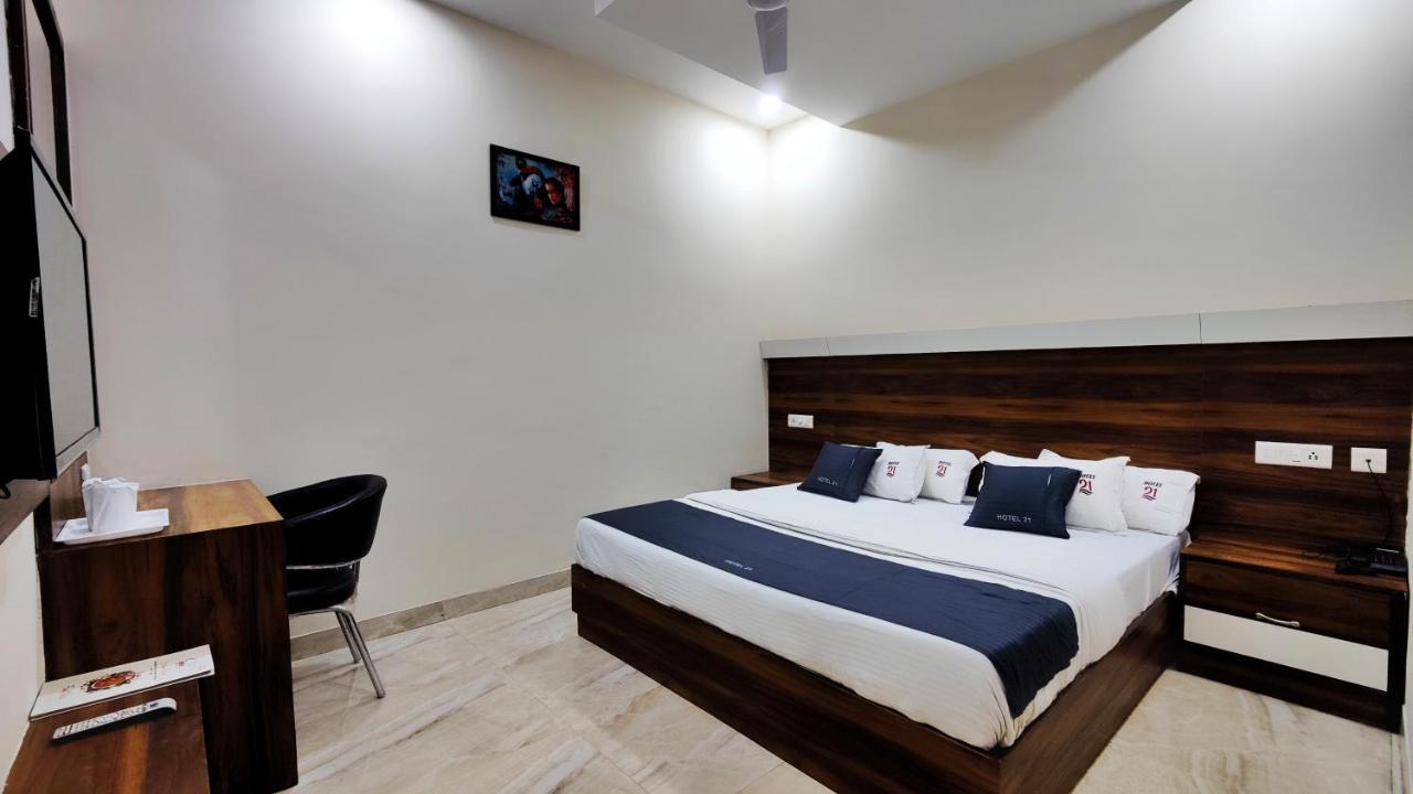 Hotel 21 Next To Chd Railway Station Chandīgarh Extérieur photo